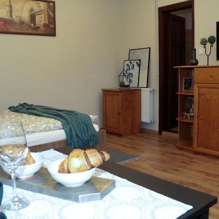 Palma Apartmanok Szallashely Szazhalombatta 6A Luaran gambar