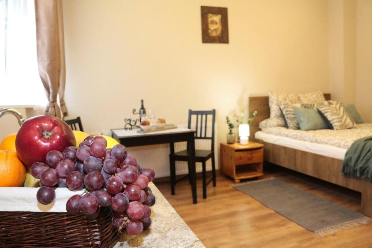 Palma Apartmanok Szallashely Szazhalombatta 6A Luaran gambar