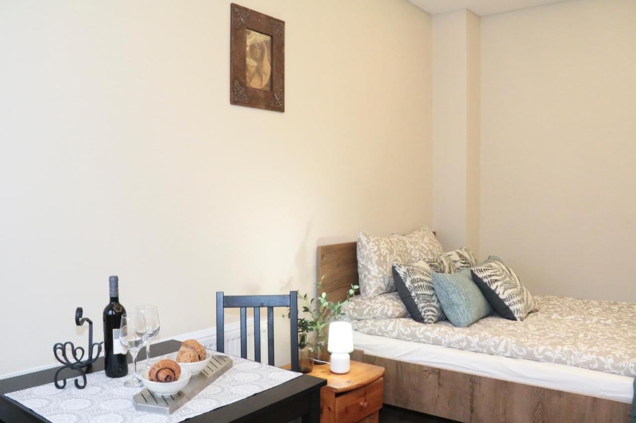 Palma Apartmanok Szallashely Szazhalombatta 6A Luaran gambar